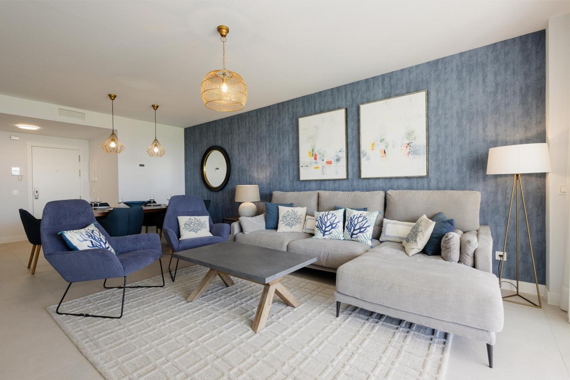 Luxurious 2 Bedroom Apartment Close To The Beach In Estepona Eksteriør bilde